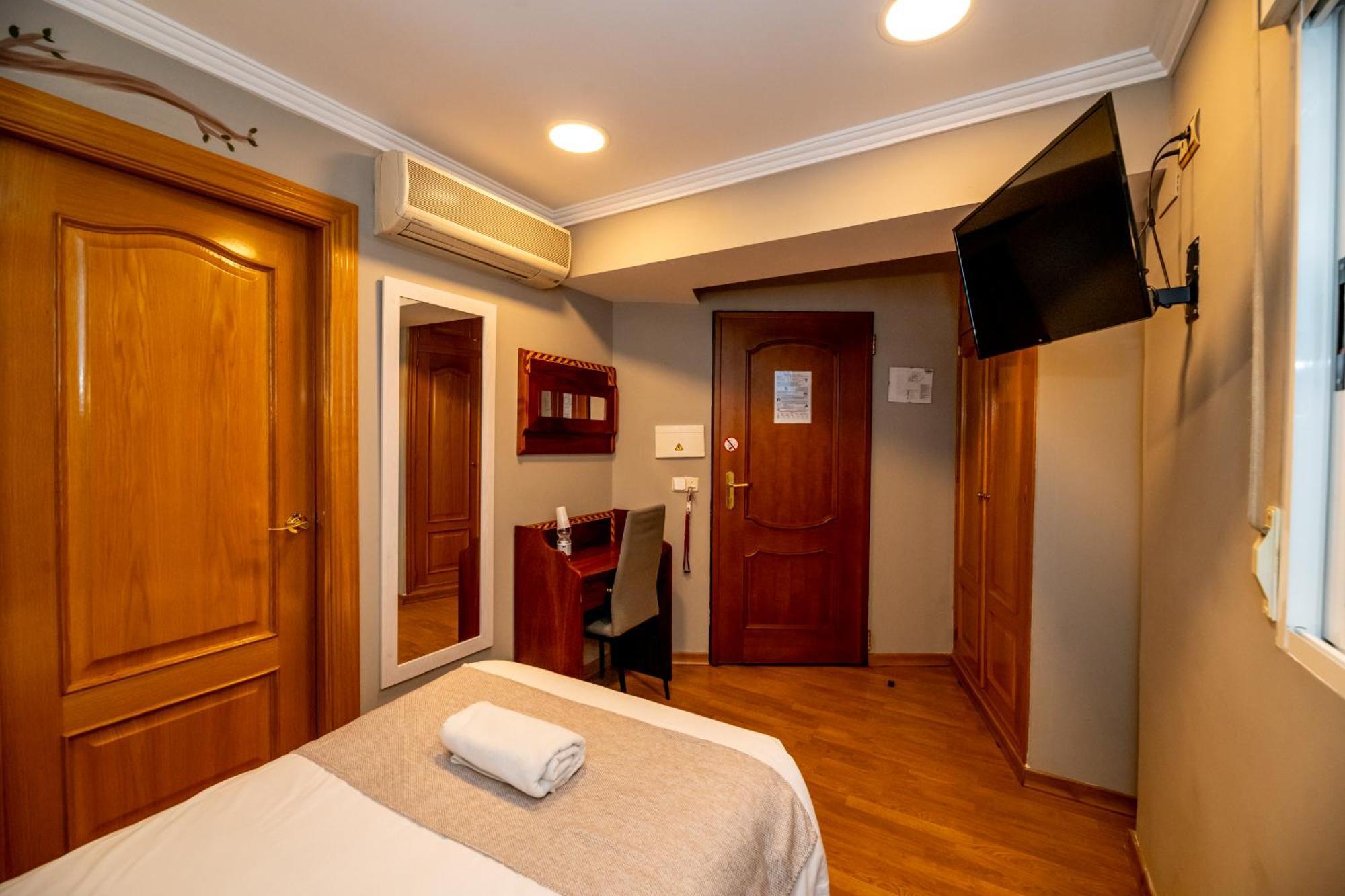 Hotel Monasterio Granada - Adults Only Exterior photo
